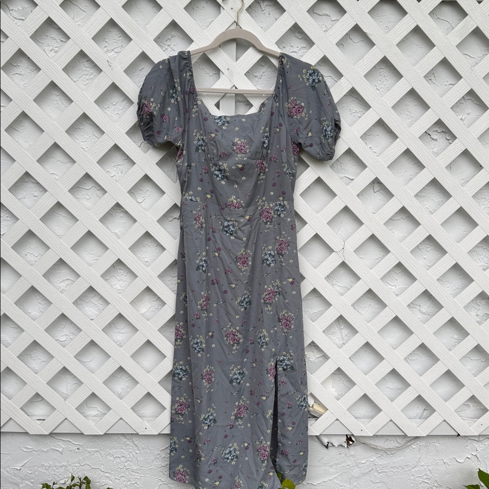 Disney Parks Aladdin Gray Floral Dress